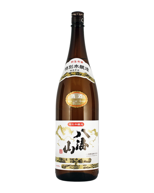 Hakkaisan Tokubetsu Honjozo Sake 720mL